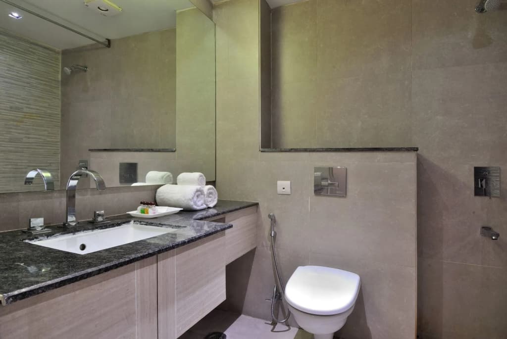 Hotel Royal Grand - photo 10