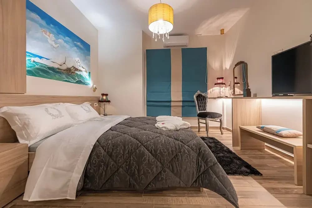 Koukaki Luxury Suites - photo 1