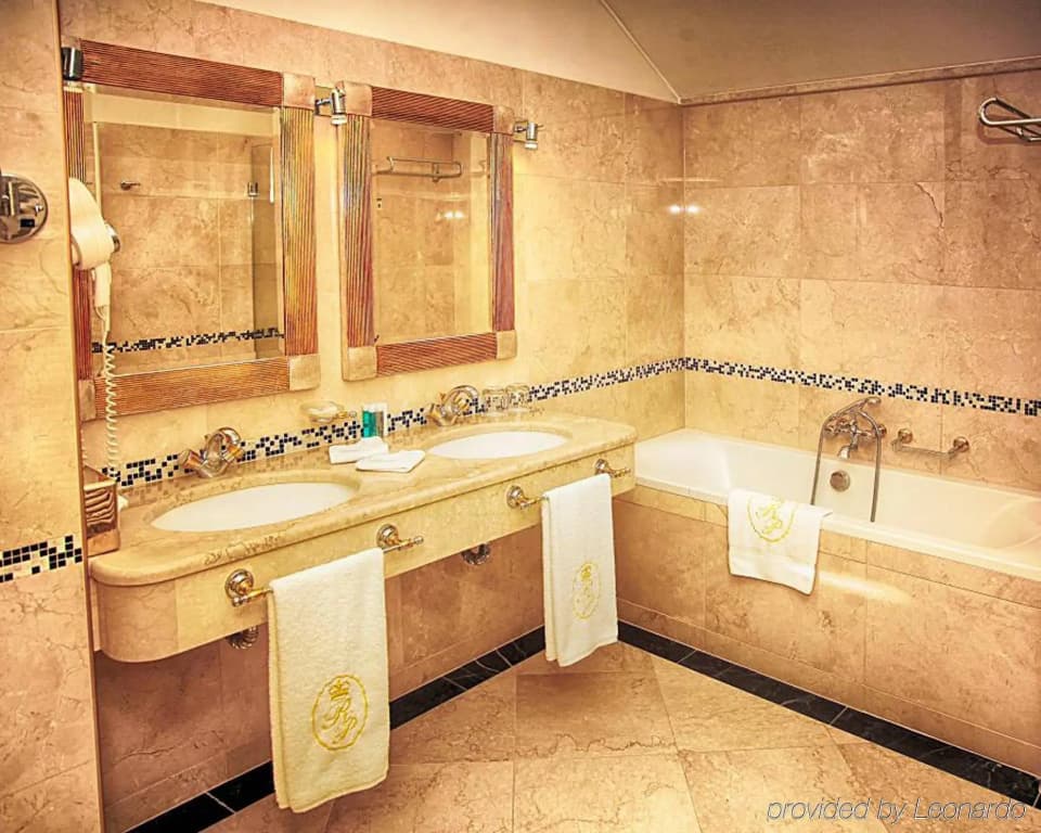Luxury Family Hotel Royal Palace - photo 9