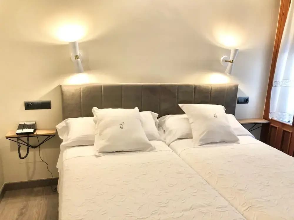 Hostal Astoria - photo 3