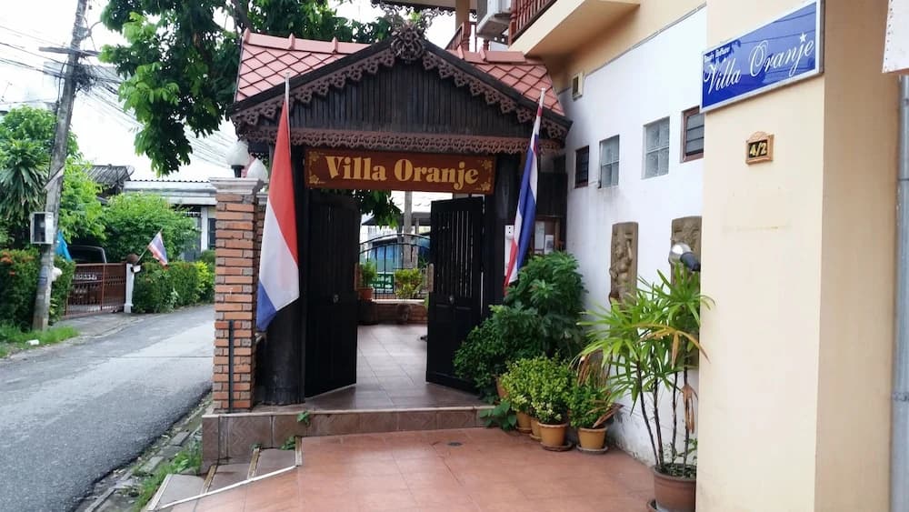 Villa Oranje - photo 1