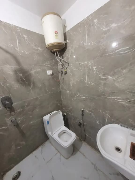 Roomshala Hotel Scorpio - photo 7
