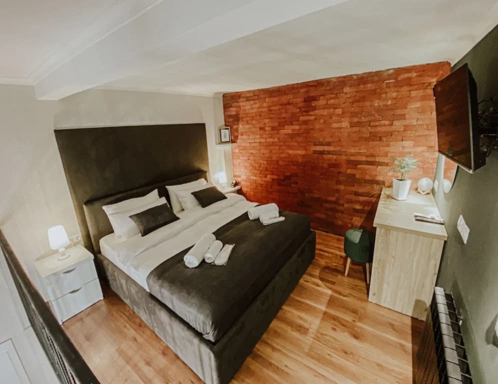 Luxury Inn - photo 5