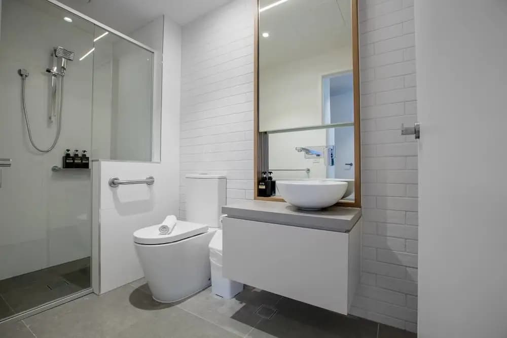 61*Boutique one-bedroom*Boxhill Central*Mall - photo 7
