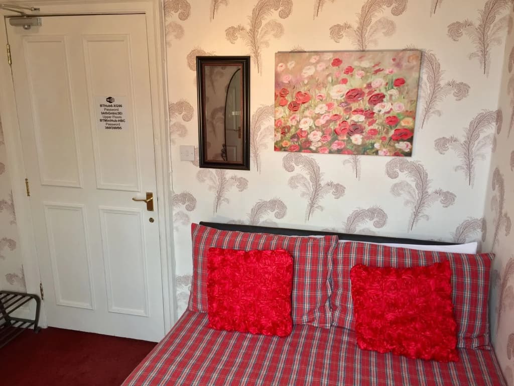 16 Pilrig Guest House - photo 3