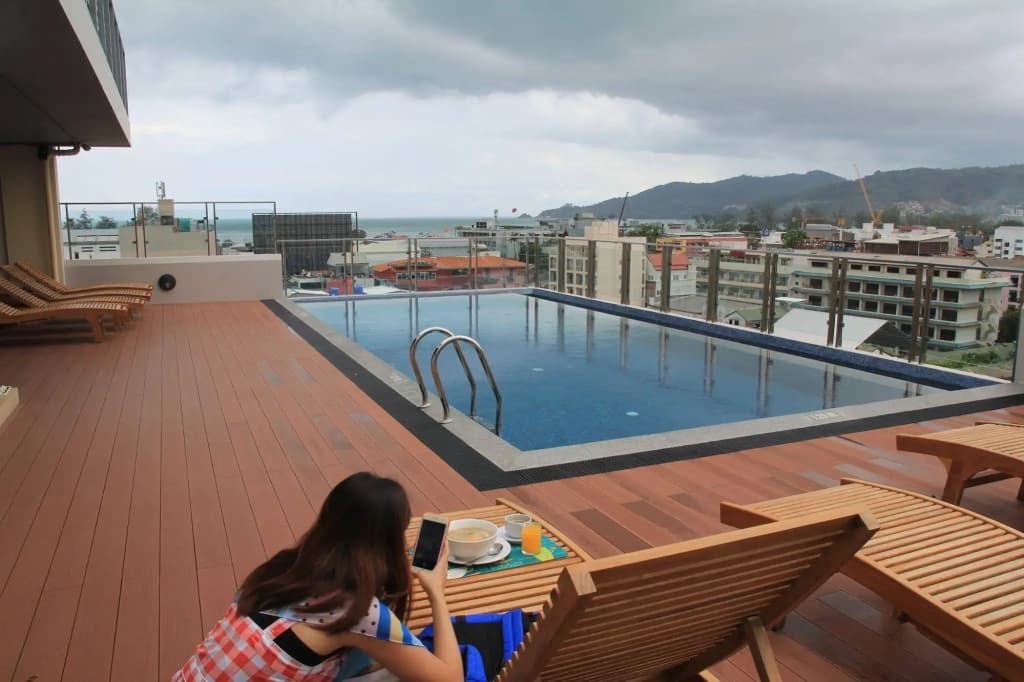 Centro One Patong Hotel - photo 8