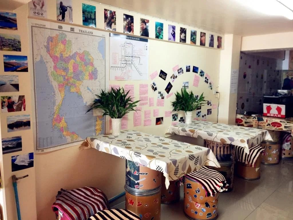 Small Elephant Hostel - photo 16