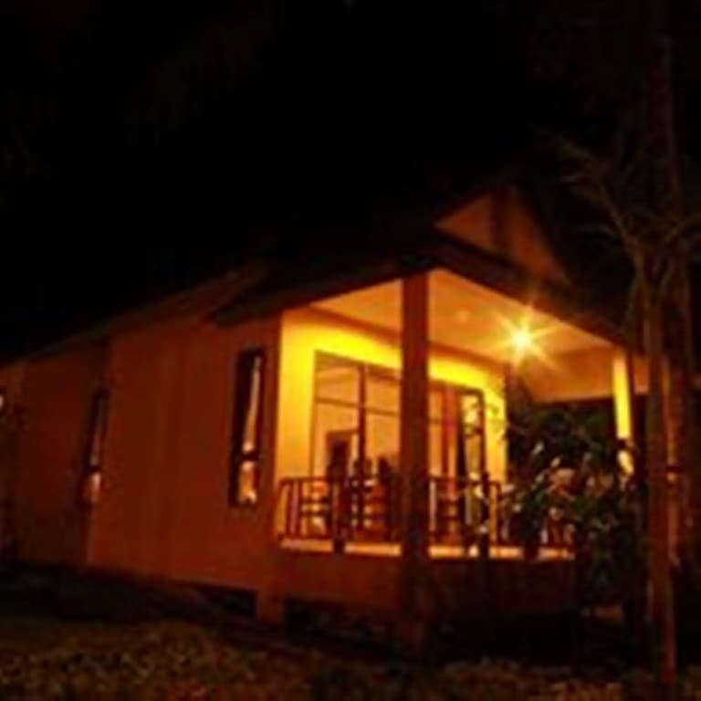 Tonsai Bay Resort - photo 1