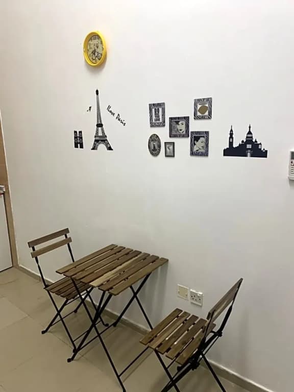 Reda's Hostle - photo 9