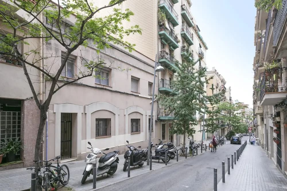 Inside Barcelona Apartments Salvà - photo 1