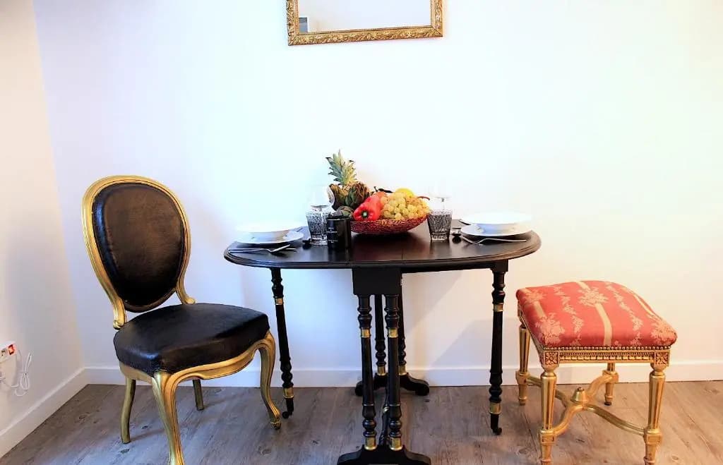 Apartment Center-2 Steps From SEA-Kitchen-Wifi-Air conditioning - main photo