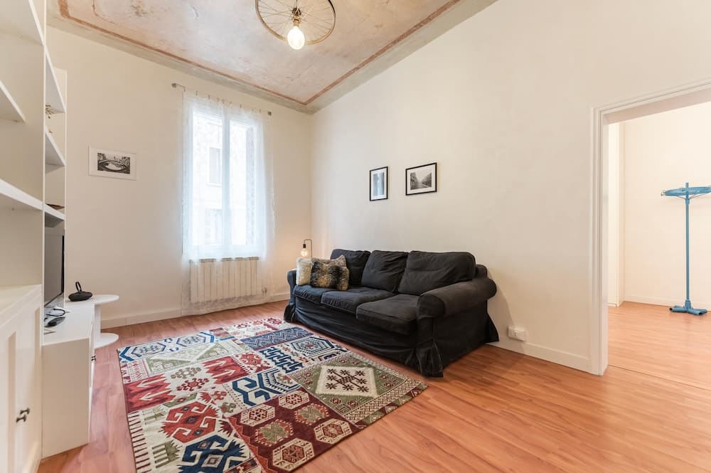 Elisa's Flat - 5 min from Train Station - photo 11