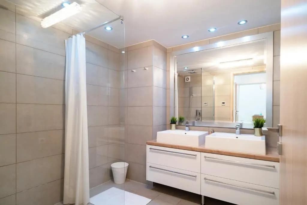 Super Central Apartment with A/C - photo 7