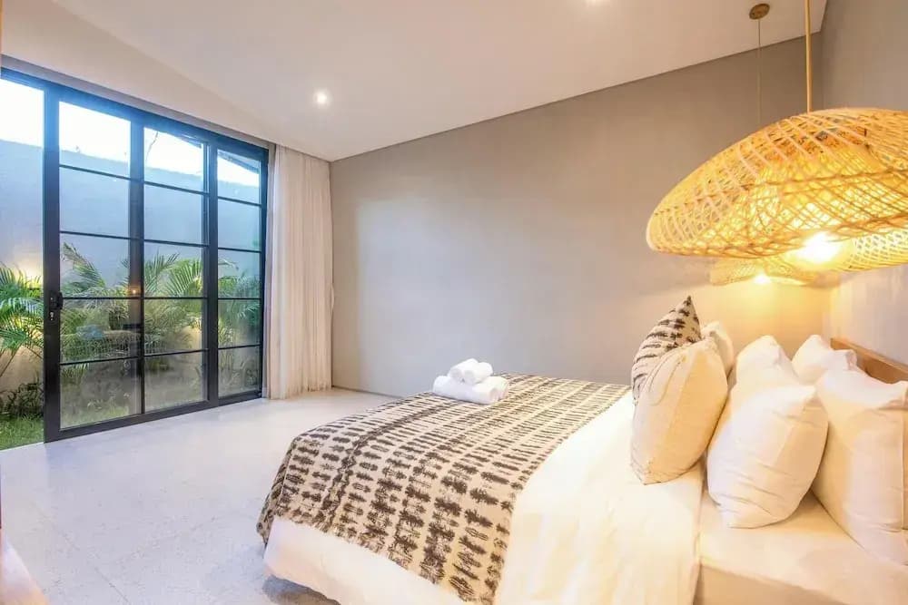 Stylish 5BR Boho Hideaway, 5 Min From Bingin Beach - photo 7