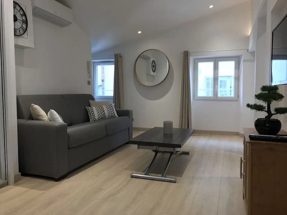 Centre Nice - Massena - 3 rooms - photo 9