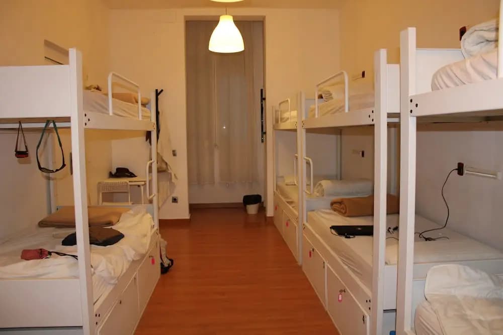 Mediterranean Hostel - photo 3