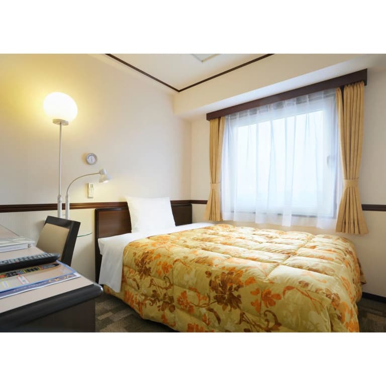 Toyoko Inn Tokyo Haneda Kuko No.2 - photo 6