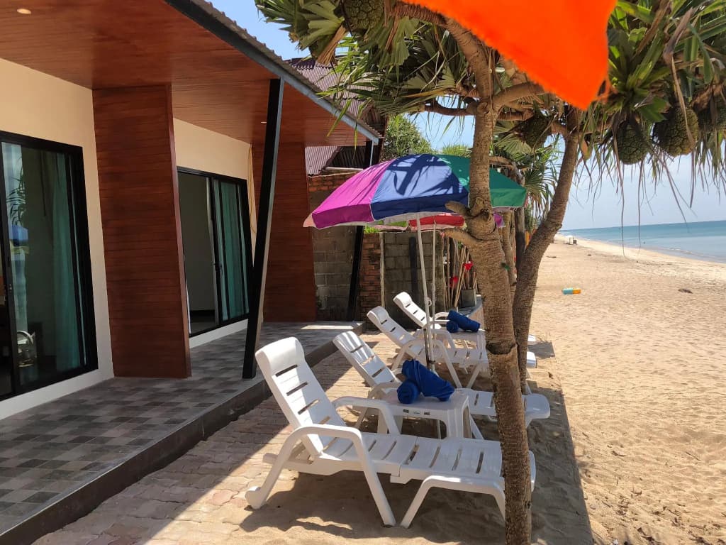 Lanta Seafront Resort - photo 16