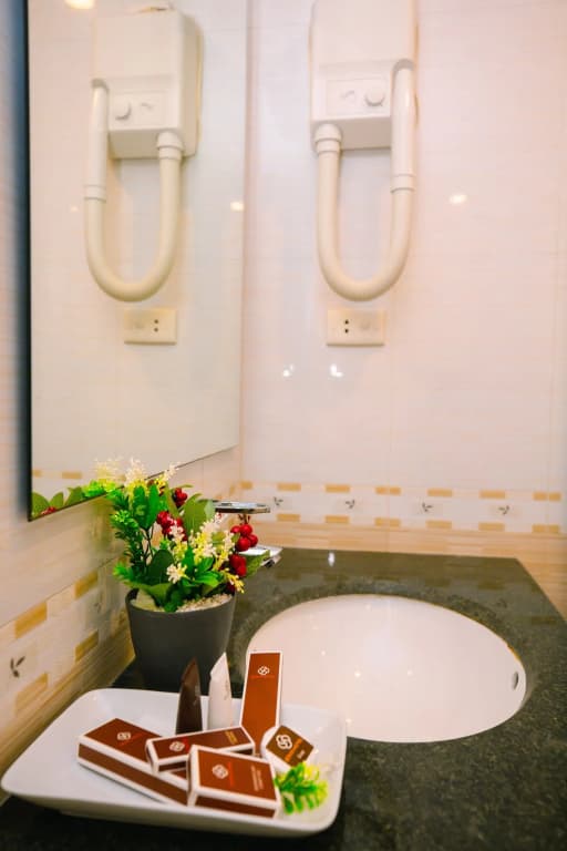 Royal Hotel - photo 19
