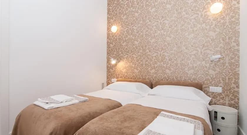 White Apartment - photo 8