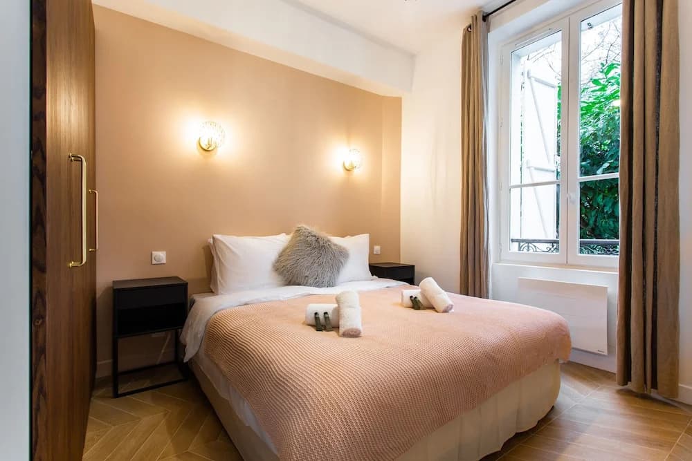 Luxury home in paris - photo 3