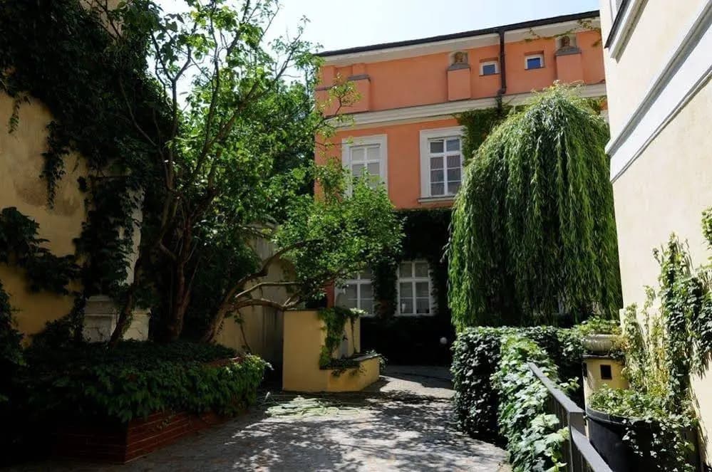 Pvh Charming Flats Vlasska - main photo