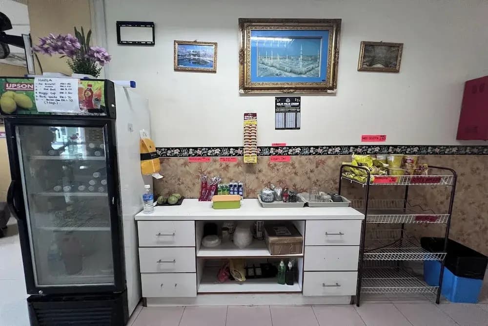 Seri Kemaman Inn, Chukai Terengganu - photo 3