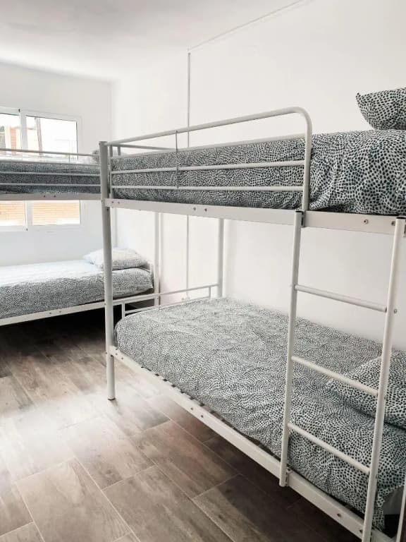 Hostel H8 - photo 4
