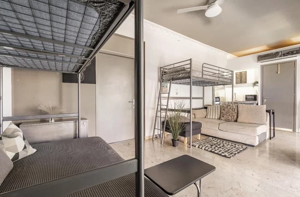 Impeccable 3-bed Apartment in Athens - photo 4