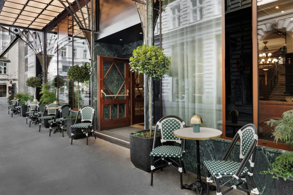 Hotel Astoria Vienna, Curio Collection by Hilton - photo 23