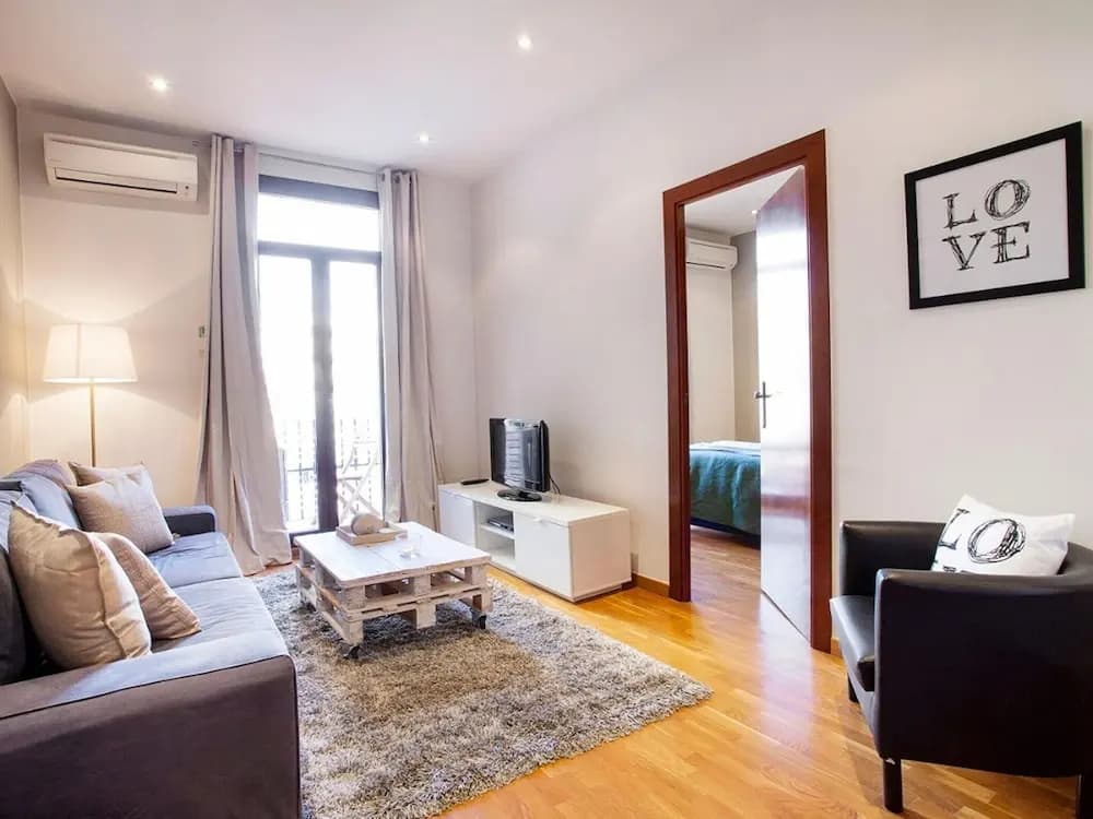 Premium Apartment in Barcelona - photo 12