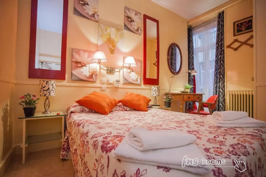 Hostal La Fontana - photo 22