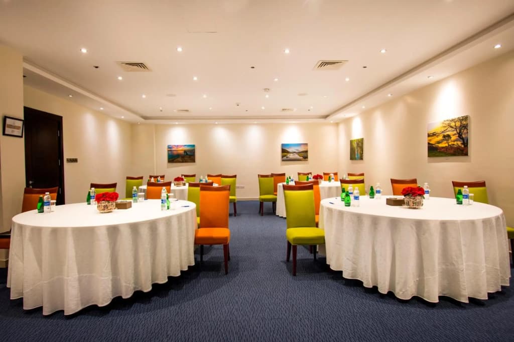City Seasons Muscat Hotel - photo 34