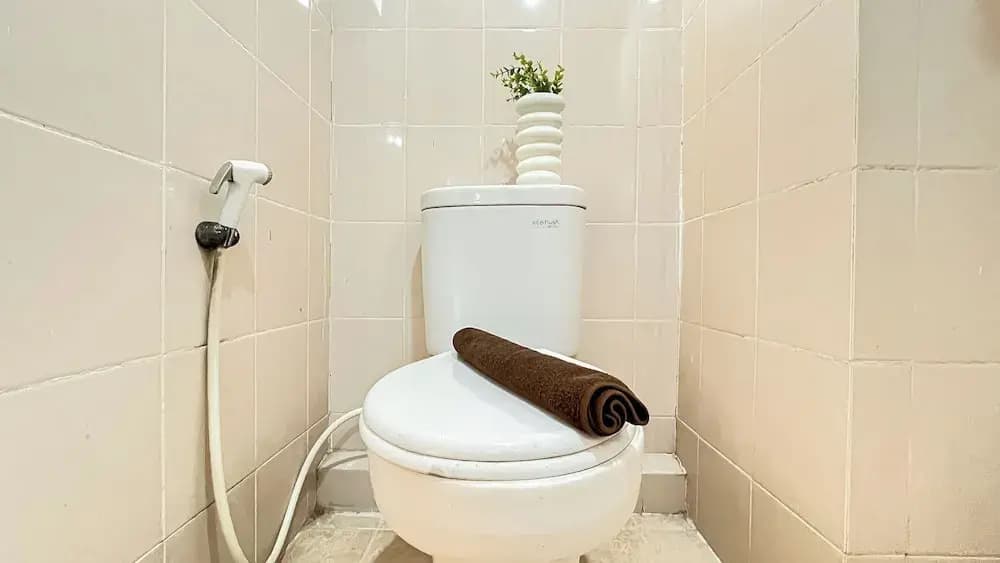 Basic Studio Room Apartment At Green Palm Residence - photo 9