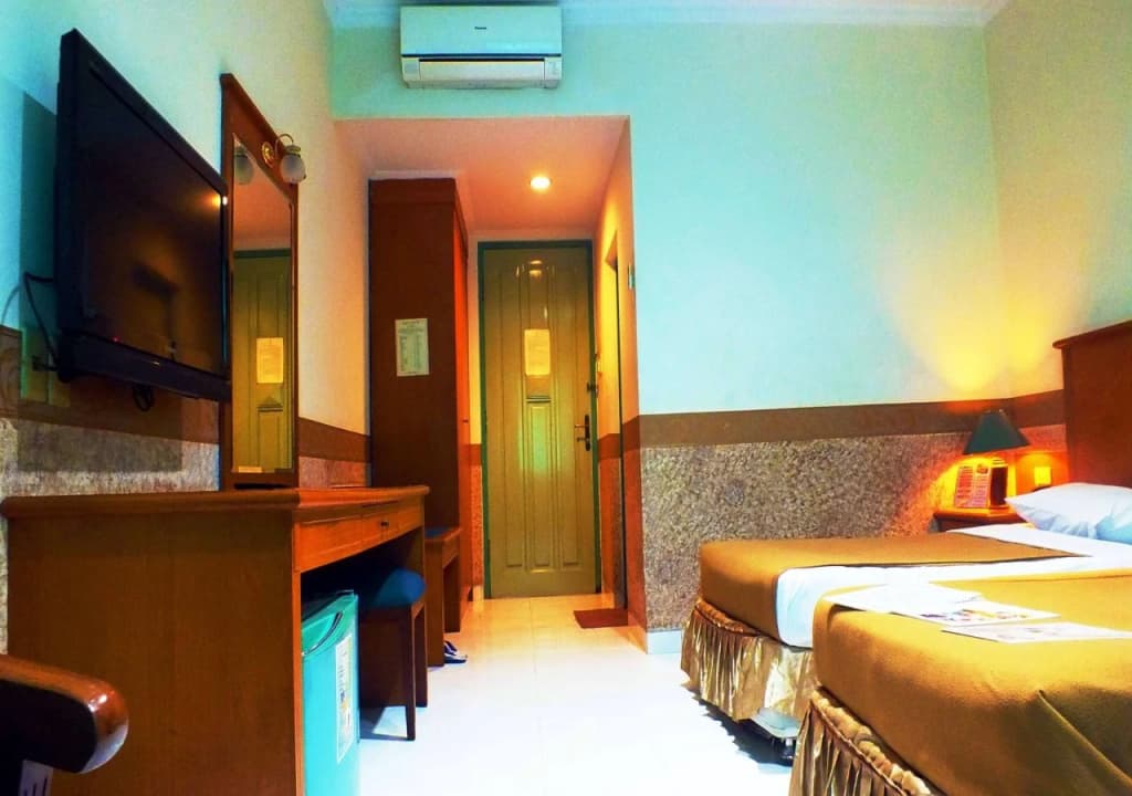 Hotel Puri Kwitang - photo 1