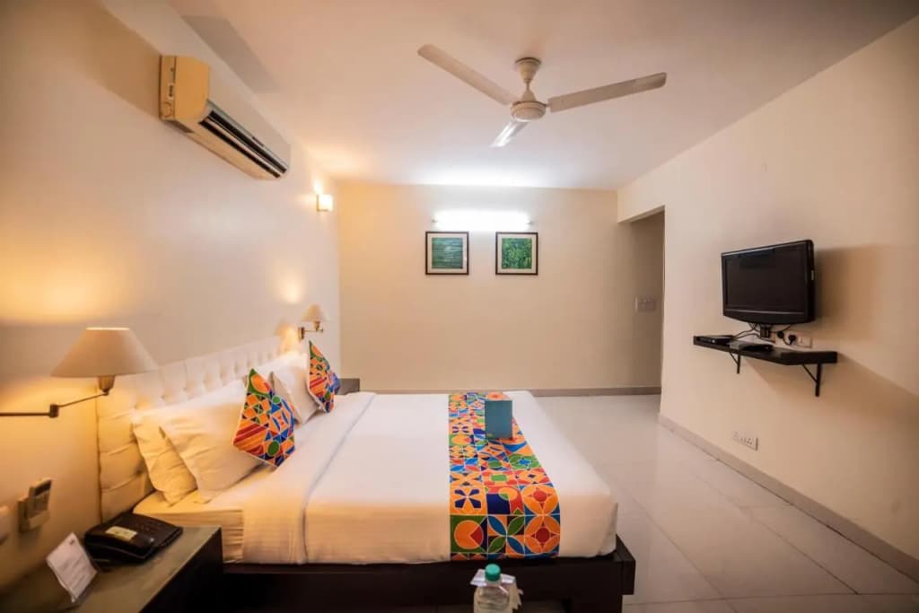 FabHotel Anutham Saket - photo 17