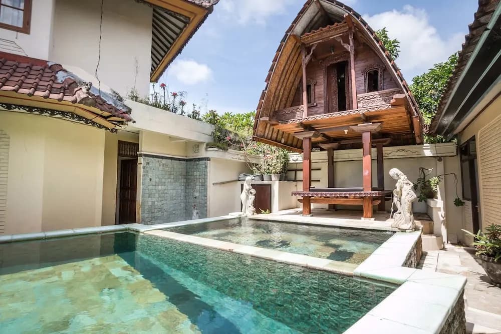 RedDoorz near Duyung Beach Sanur - photo 10