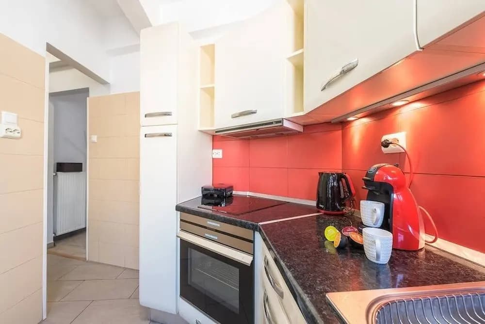 Central Flat with Cosy Sunny Terrace - photo 15
