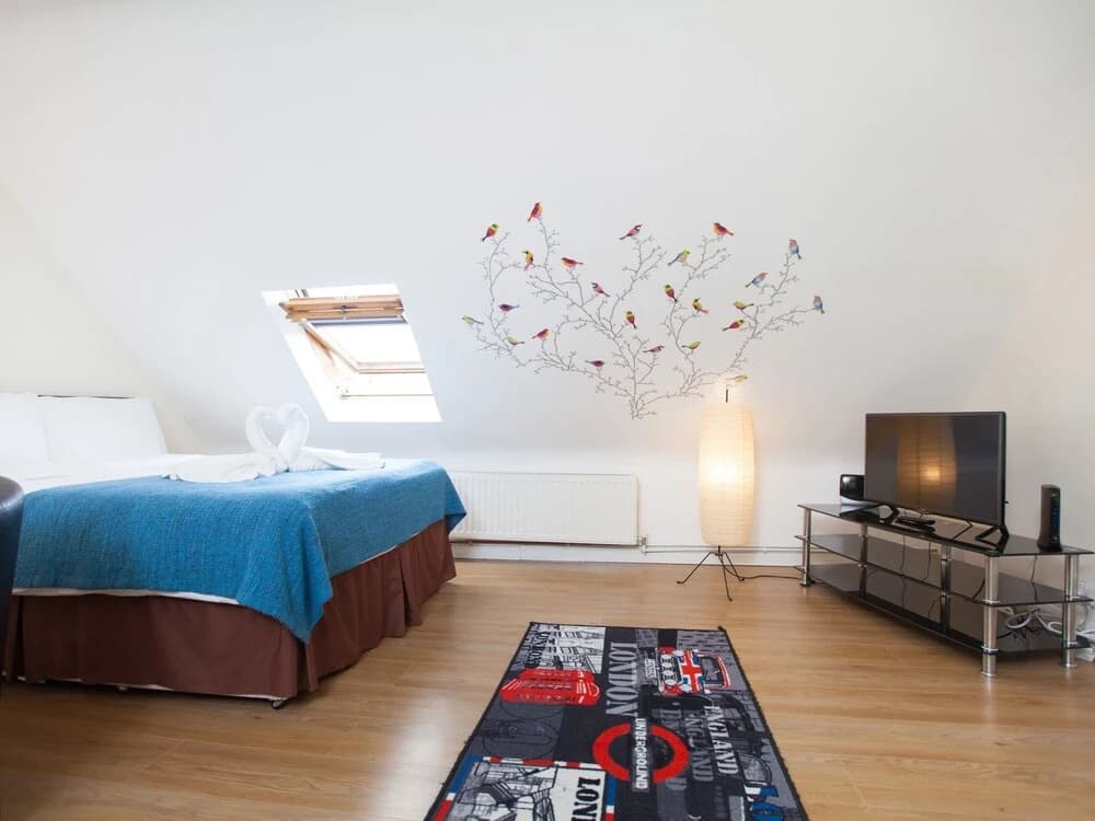 Private Studio in Harrow Flat 3 - photo 2