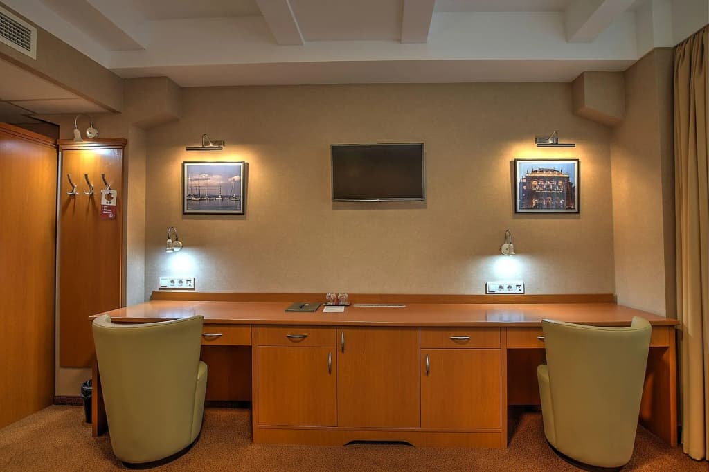 Anna Hotel Budapest - photo 18