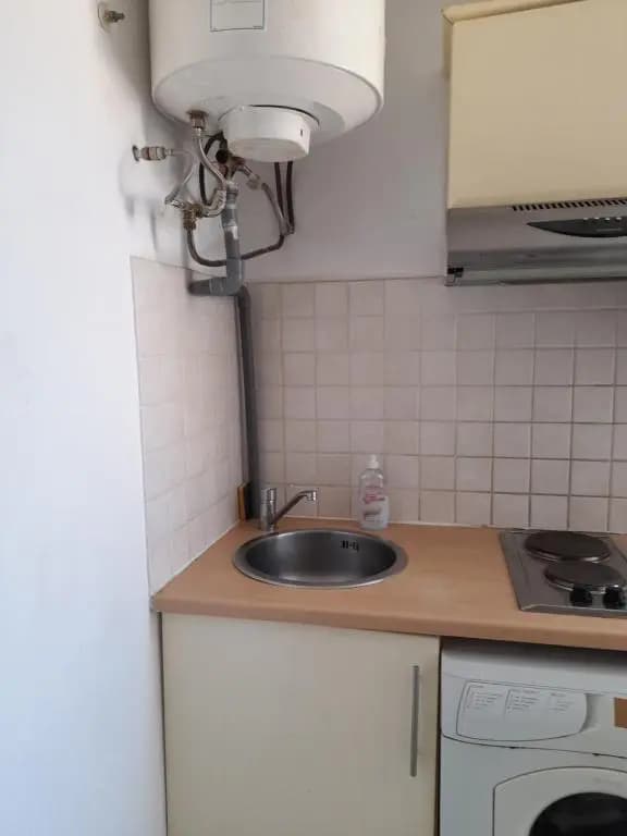 Studette Charlot centre - 11 rue Paradis Nice - photo 10