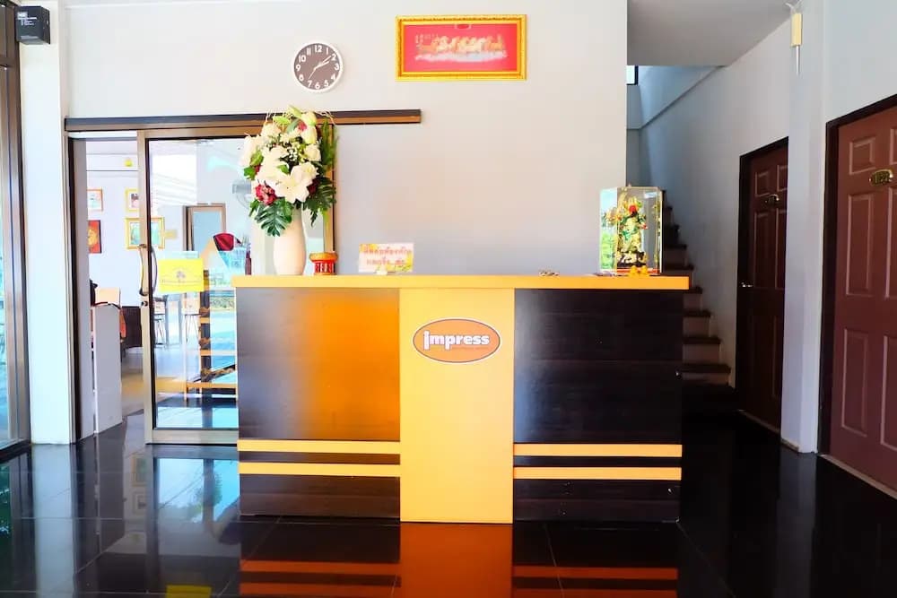 Impress Boutique Hotel - photo 2