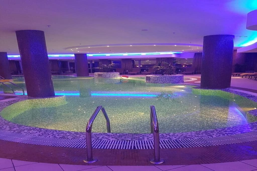Qabila Westbay Hotel by Marriott - photo 16