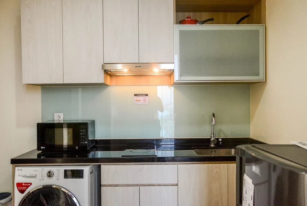 Great Location Studio at Menteng Park Apartment - photo 15