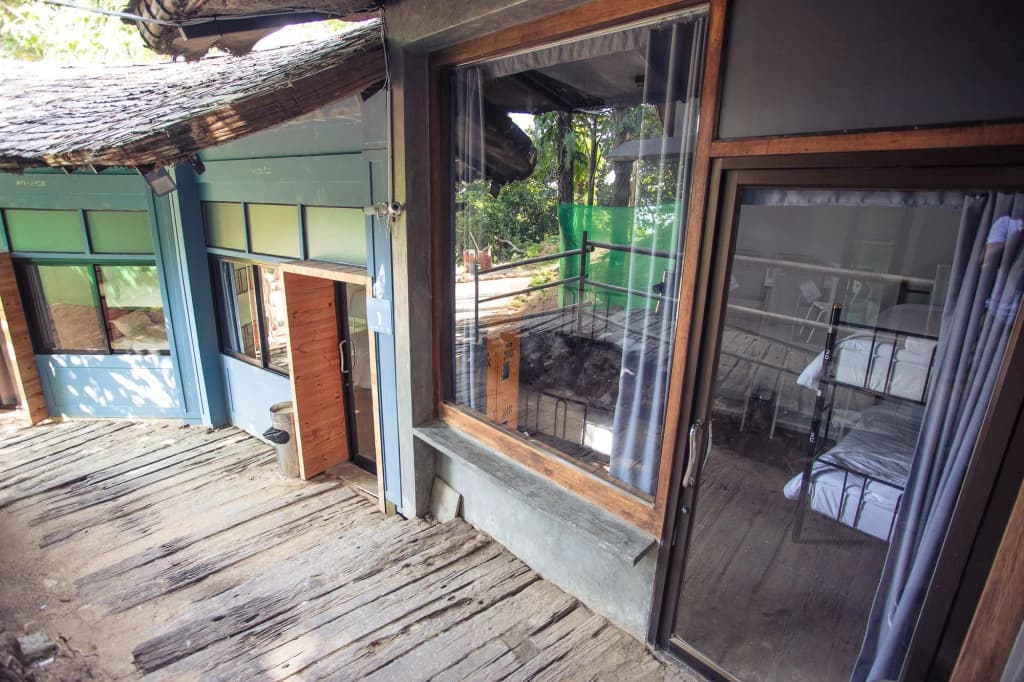Paradise Beach Backpackers Hostel - photo 13