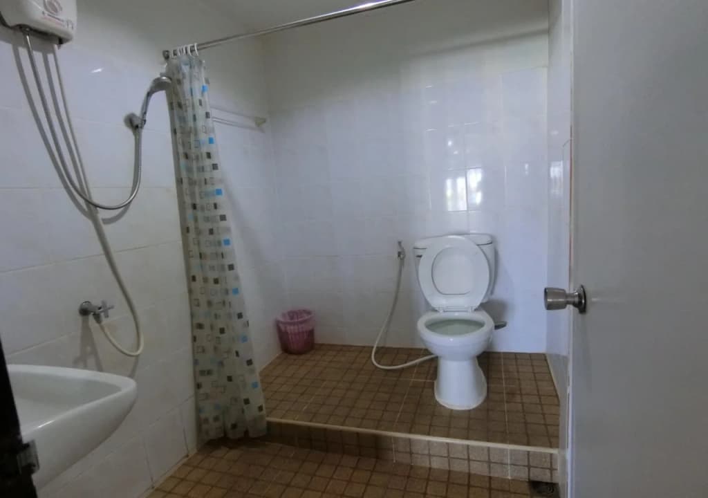 Barracuda Guesthouse - photo 7