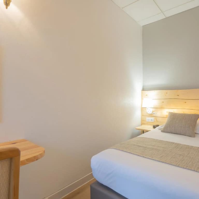 Hotel Busby - photo 43