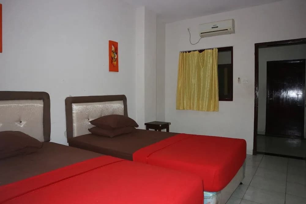 Nanda Hotel Denpasar - photo 4