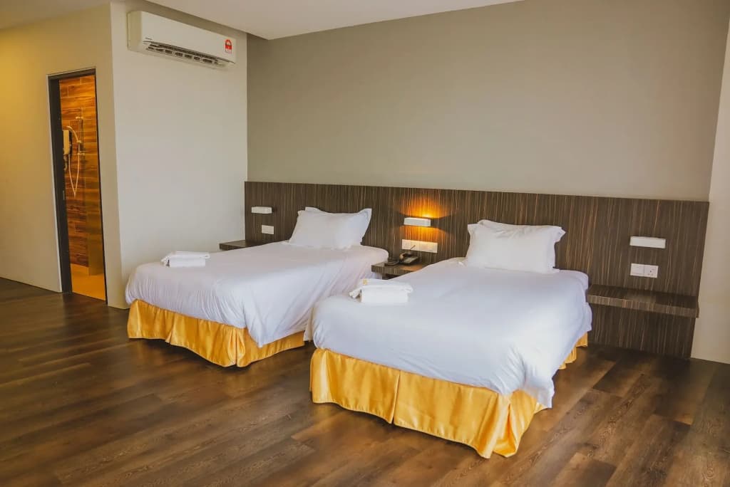 Roxy Hotel Serian - photo 27