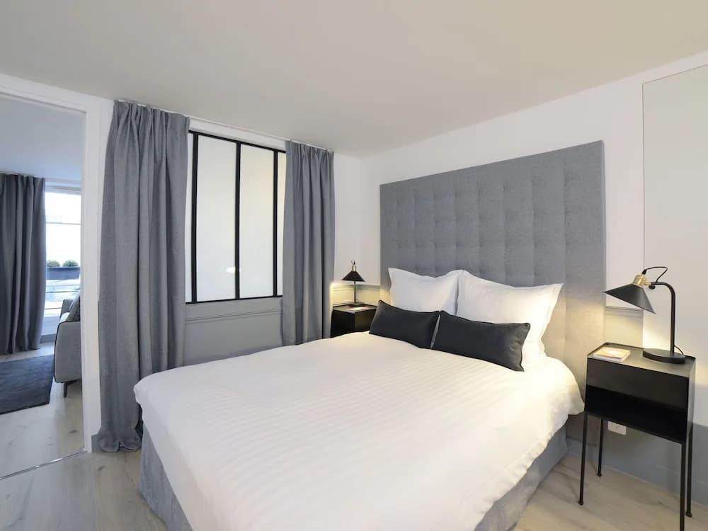 Luxury 4BDR Le Louvre I by Livinparis - photo 2